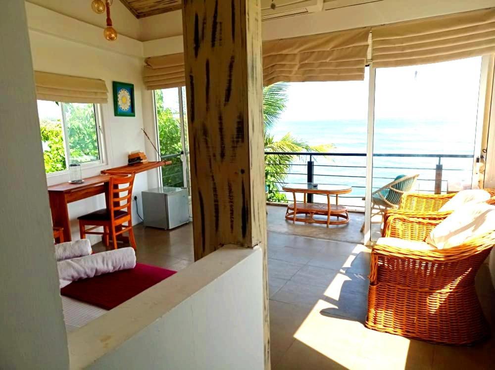 Hôtel Toddy Unawatuna Extérieur photo