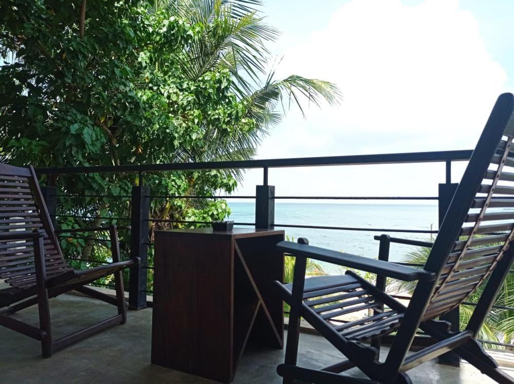 Hôtel Toddy Unawatuna Extérieur photo