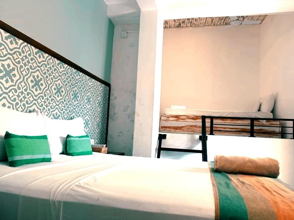 Hôtel Toddy Unawatuna Extérieur photo