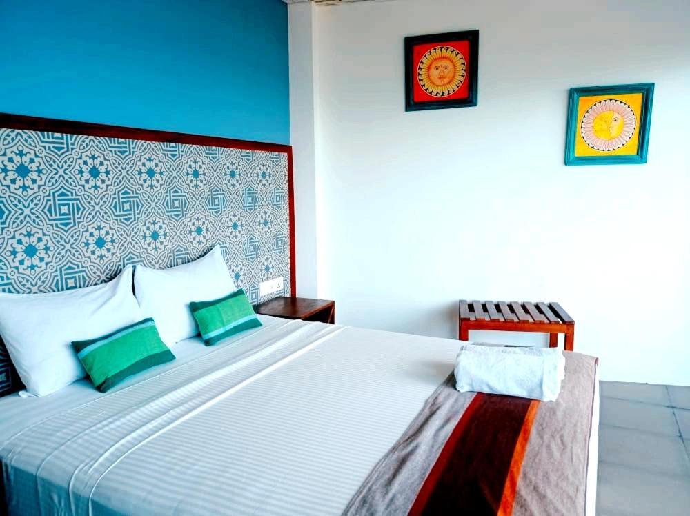 Hôtel Toddy Unawatuna Extérieur photo
